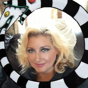 Meet your Posher, Joy